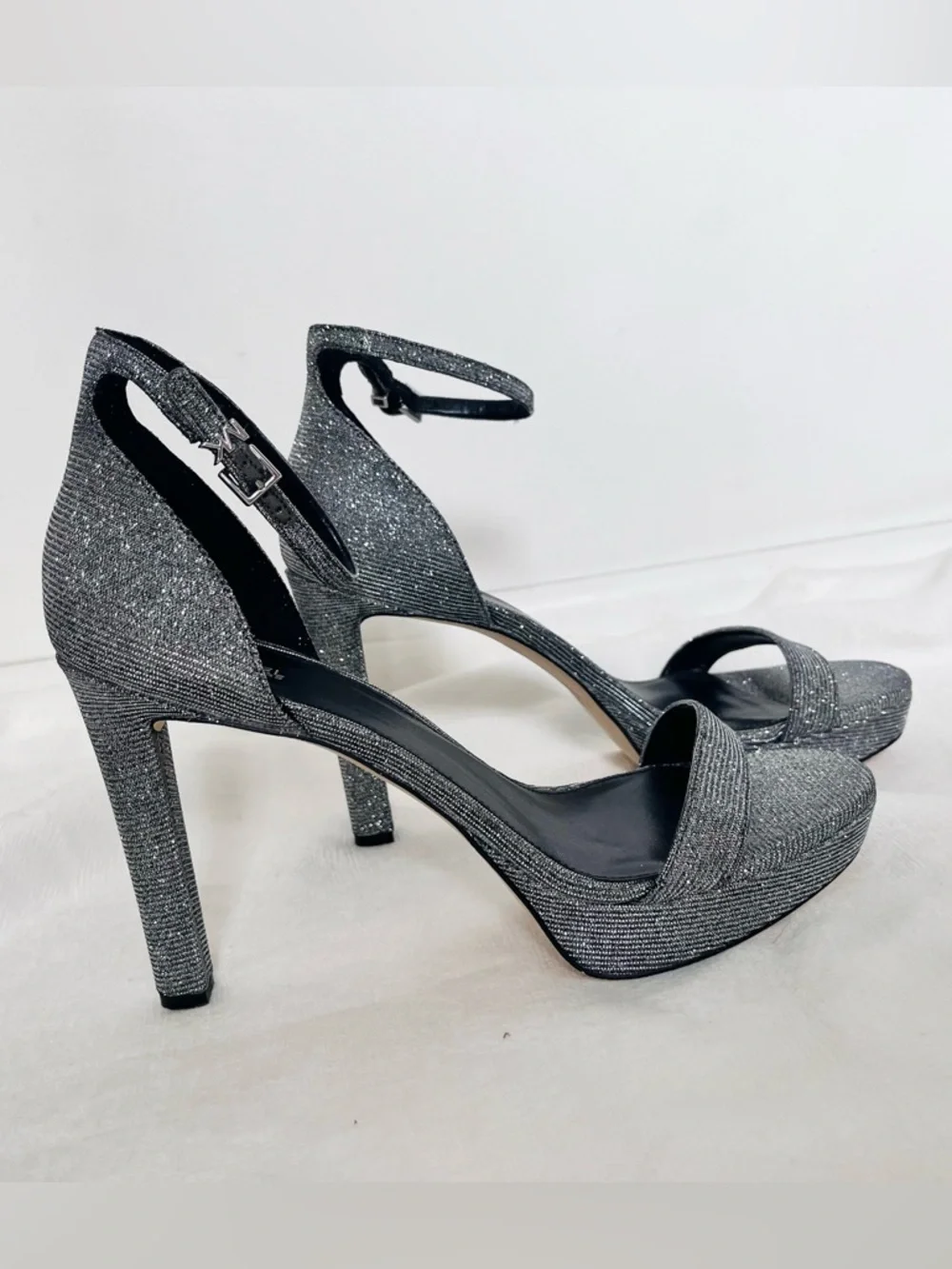 Michael Kors Margo platform silver shimmer sandal heel 10